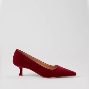 Ann Taylor Suede Nip Toe Kitten Heel Pumps